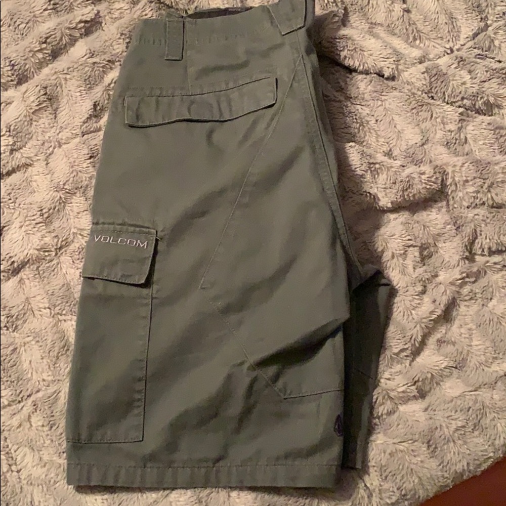Volcom cargo shorts
